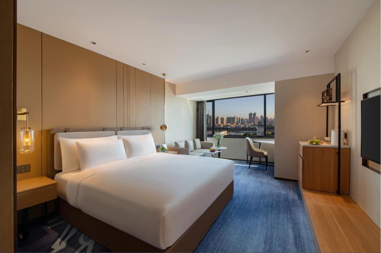 Guangzhou Hotel - Free Shuttle Bus To Exhibition Center During Canton Fair Period Екстериор снимка
