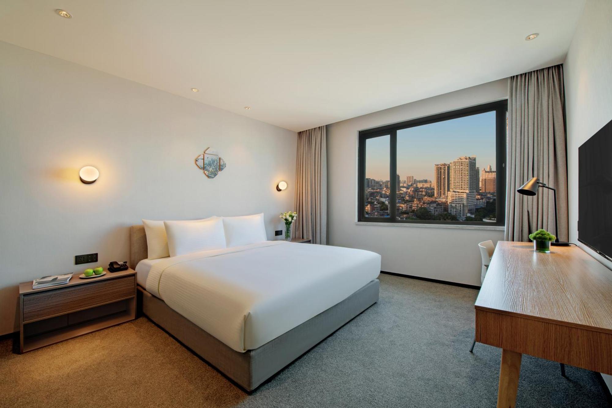 Guangzhou Hotel - Free Shuttle Bus To Exhibition Center During Canton Fair Period Екстериор снимка
